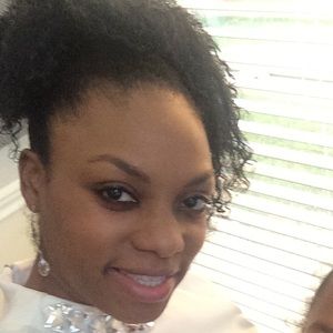 Meet your Posher, Natasha